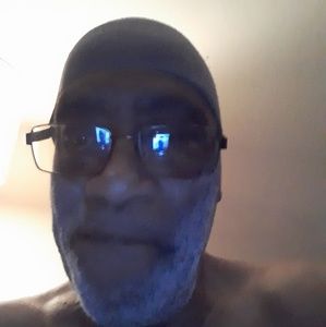 Meet your Posher, Donnie